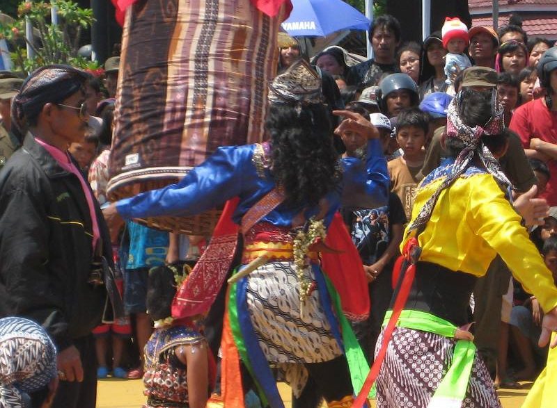 Kesenian Unik Dari Kota Cirebon Di Tahun 2016