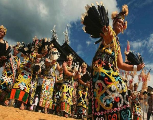 Mengenal Suku Dayak Pulau Kalimantan