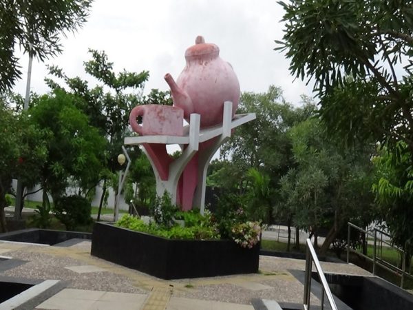 Wisata Taman Poci Tegal